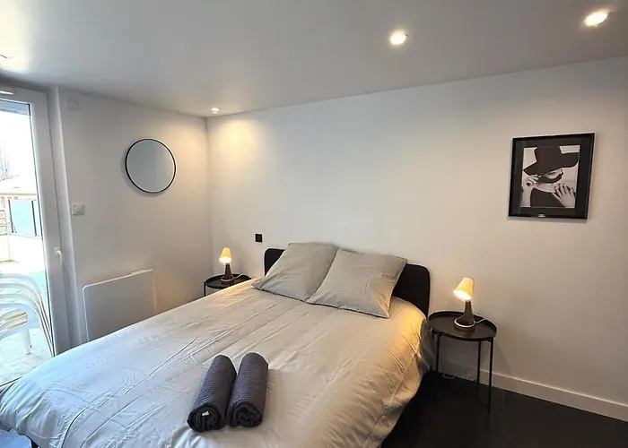 Standing Calme דירה רודז